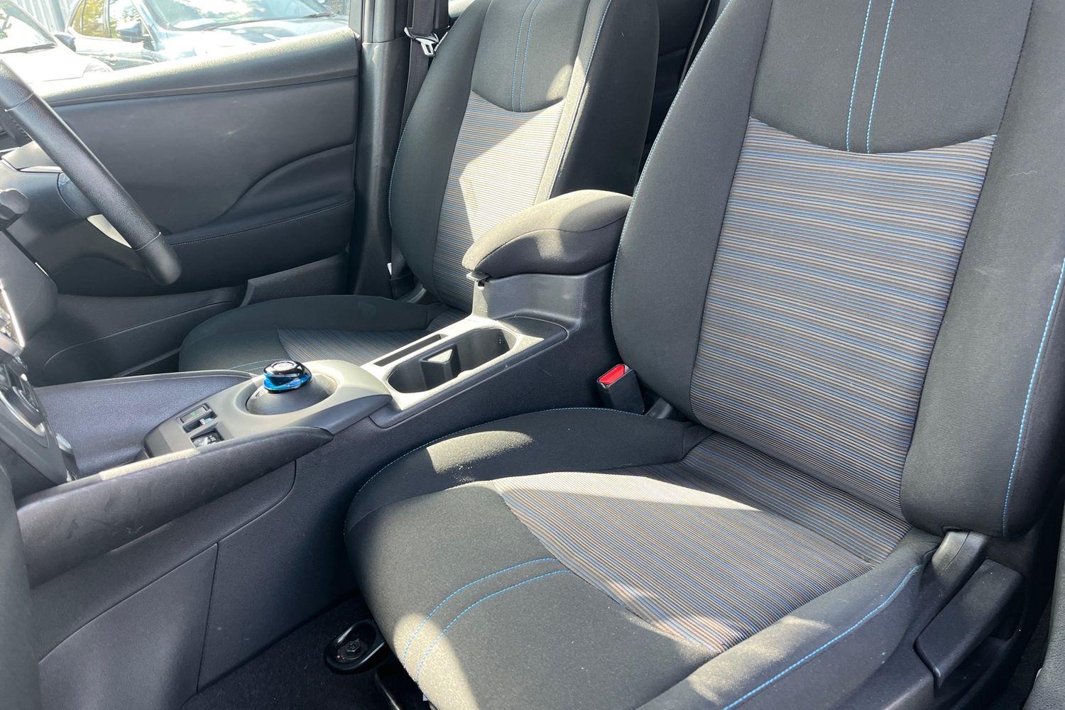 Nissan Leaf Photo 18