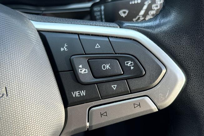 VOLKSWAGEN Touran Photo 17