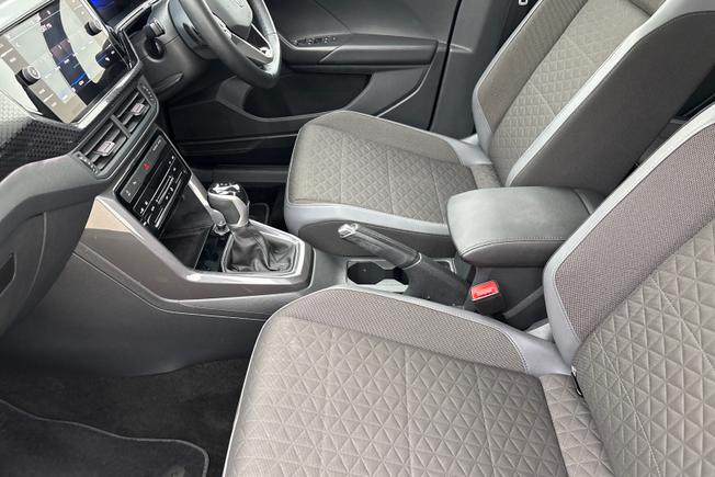 Volkswagen T-Cross Photo 22