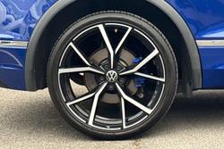 VOLKSWAGEN Tiguan Photo 5