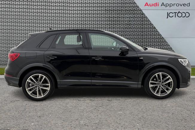 Audi Q3 Photo 4