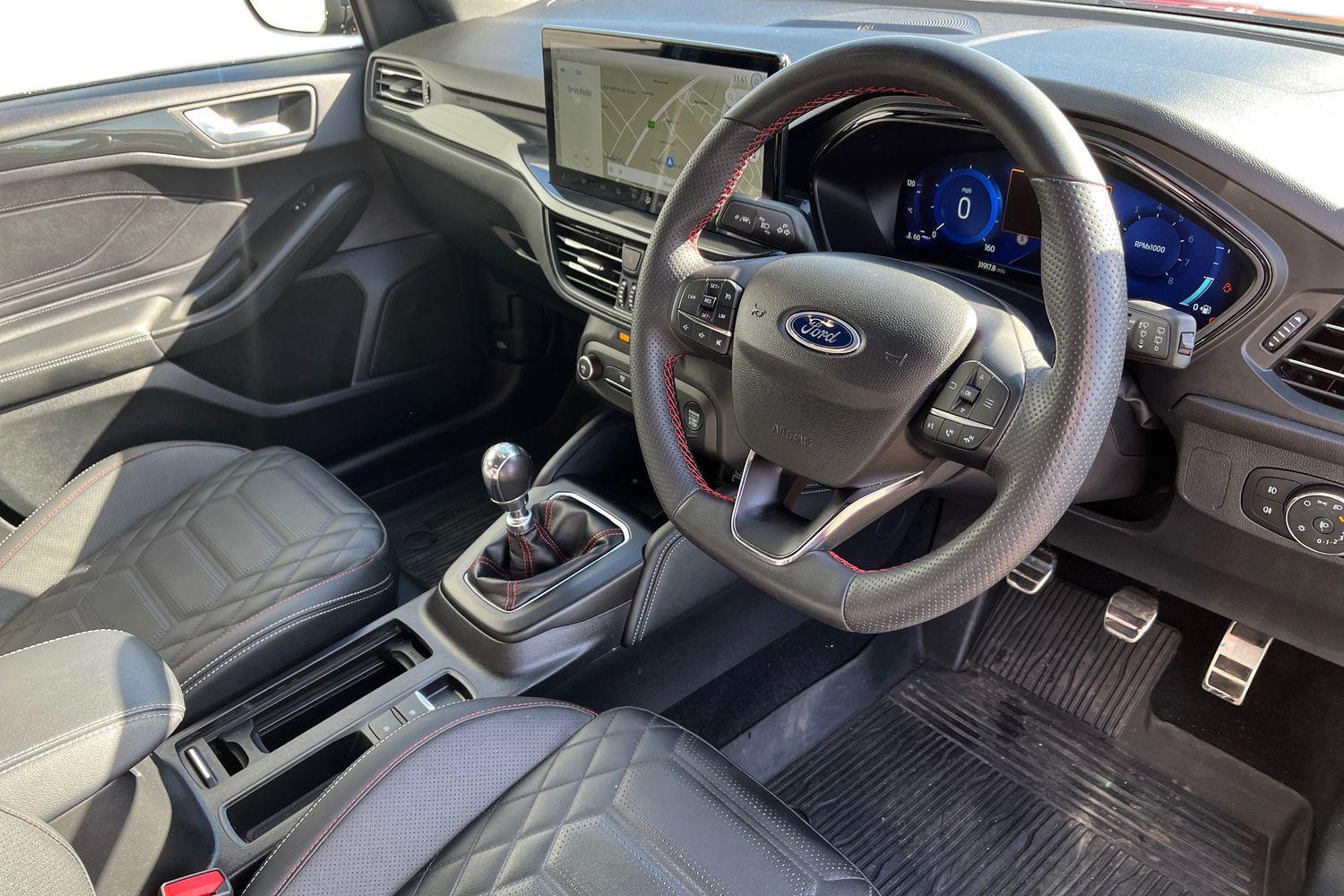 Ford FOCUS Photo 8