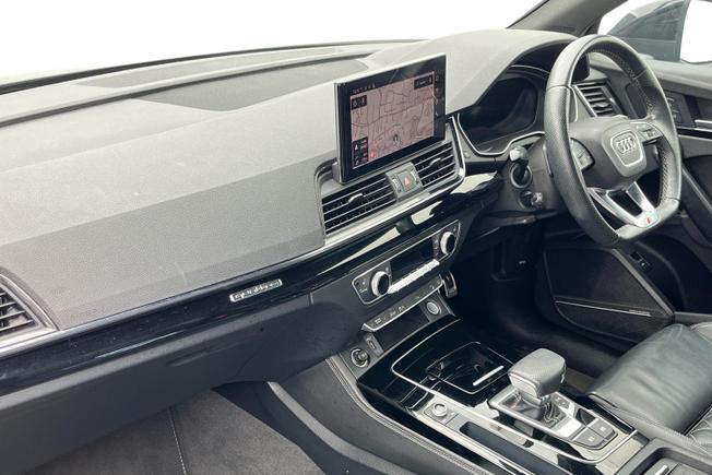 Audi Q5 Photo 2