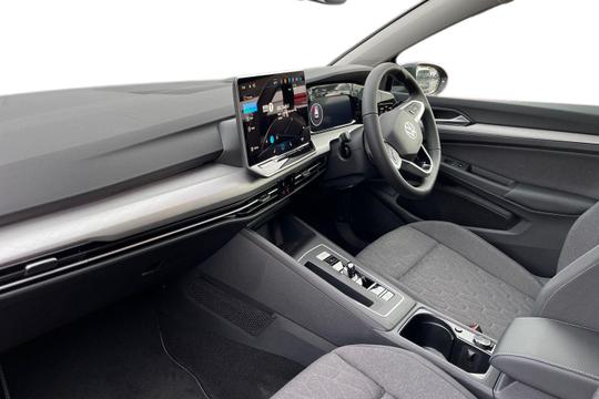 Volkswagen Golf Photo autoimg-a8bf4e69c5a6bebf891a050e5162570e505da727.jpg