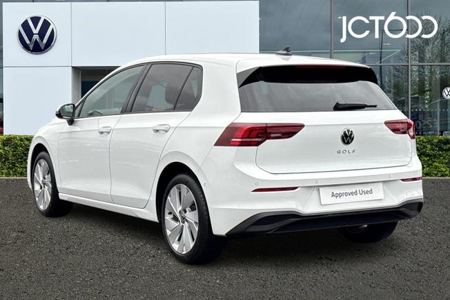 VOLKSWAGEN Golf Photo 3
