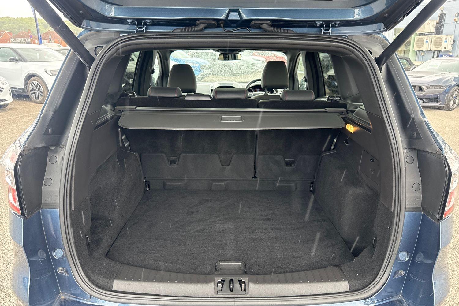Ford KUGA Photo 20