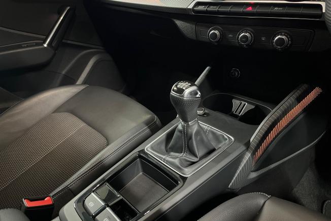 AUDI Q2 Photo 23