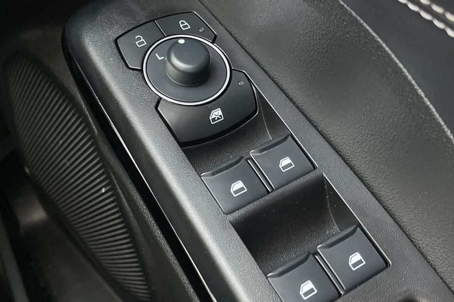 Ford PUMA Photo autoimg-a8c8d998d13eb839683917ccd5136cc5544f909b.jpg