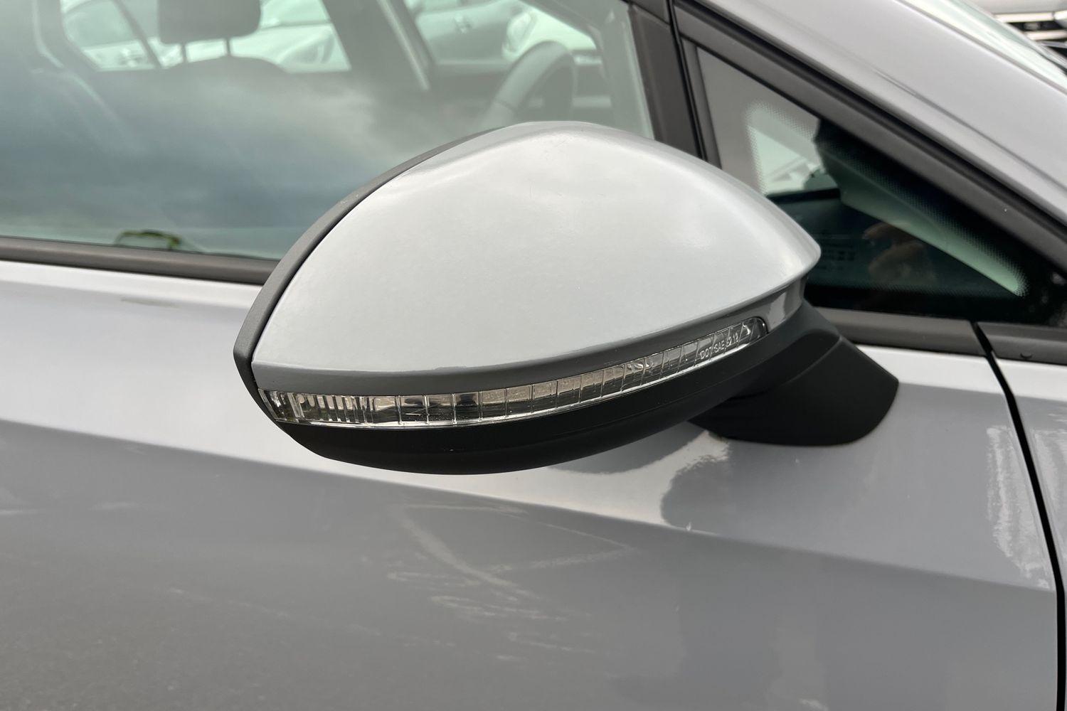 Volkswagen Golf Photo 35