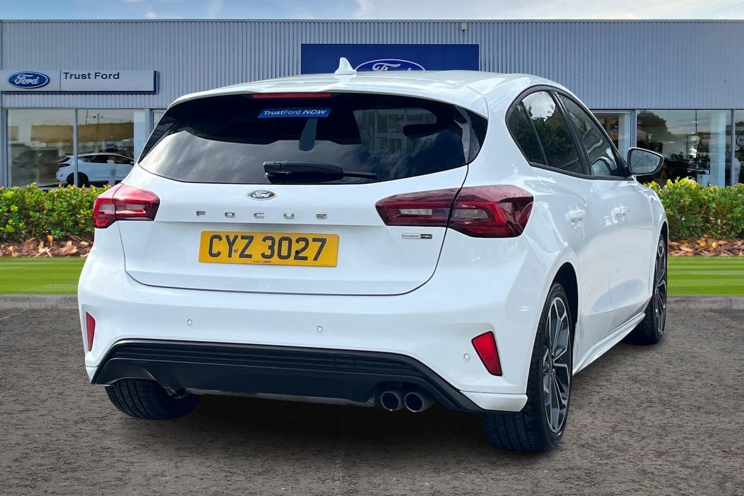 Ford FOCUS Photo 3