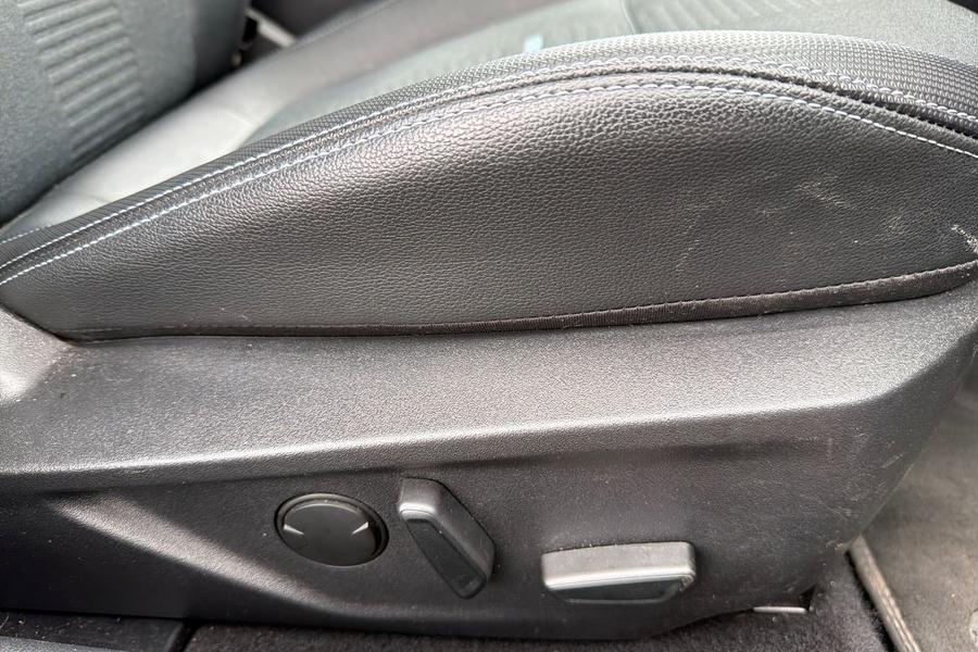 Ford FOCUS Photo autoimg-a8d00cda50ef5cdf0b436515be7177a179090629.jpg