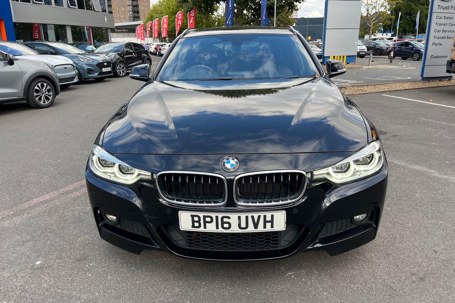BMW 3 Series Photo 37