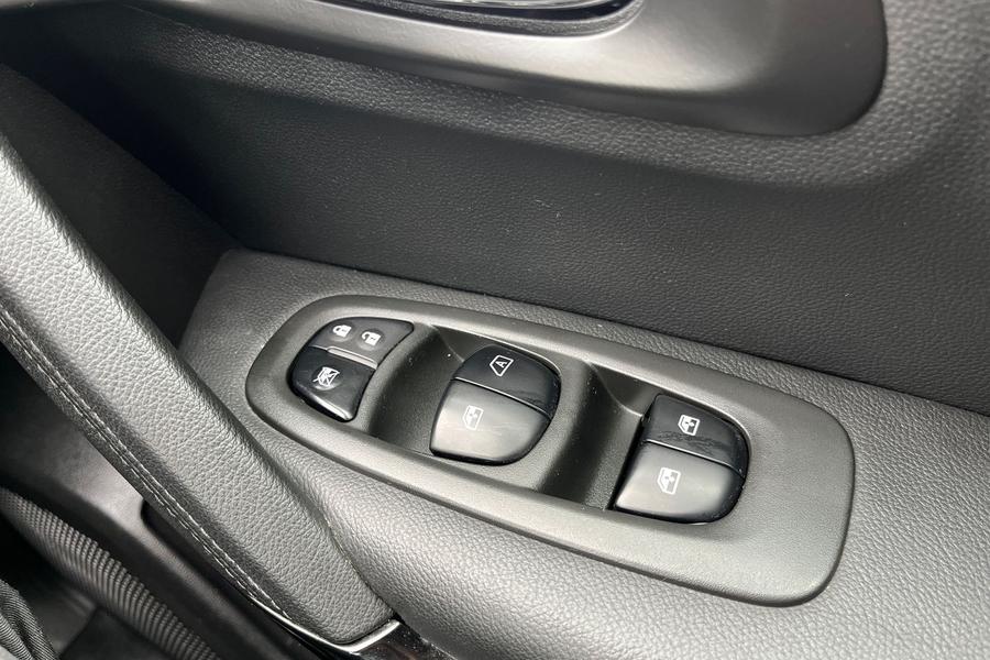 Renault KADJAR Photo autoimg-a8d1b52ab1cd1cb150facb6b5cf332bfde79961d.jpg