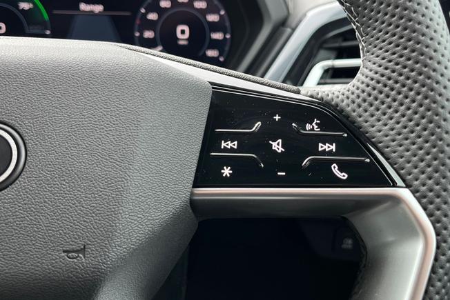 AUDI Q4 E-Tron Photo 17