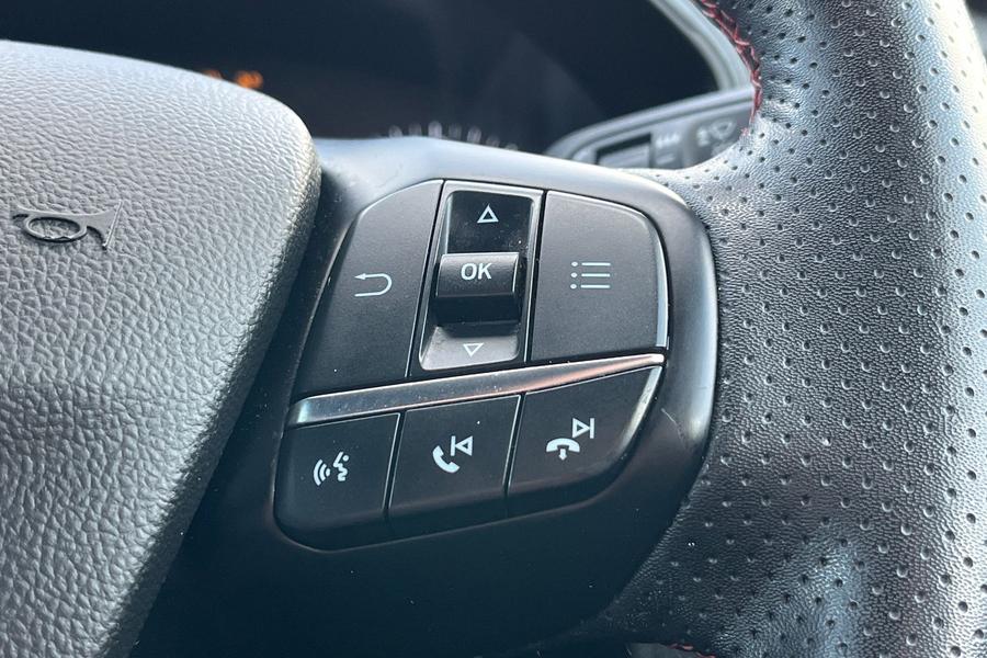 Ford FOCUS Photo autoimg-a8d9747552fb010b9daf44d01c3c39890e6430cd.jpg