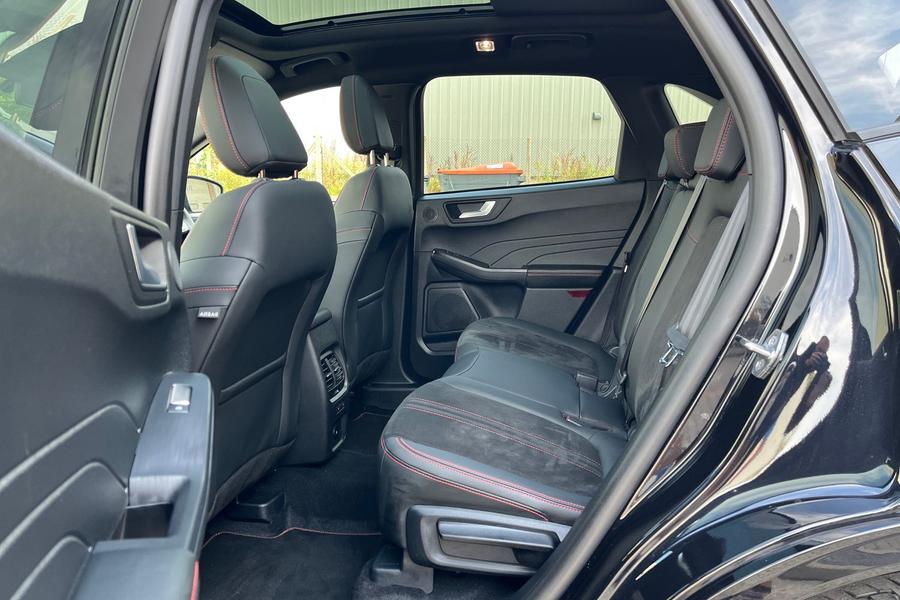 Ford Kuga Photo autoimg-a8da1509d9a88b7d704e8f828a8bb0992c85e061.jpg