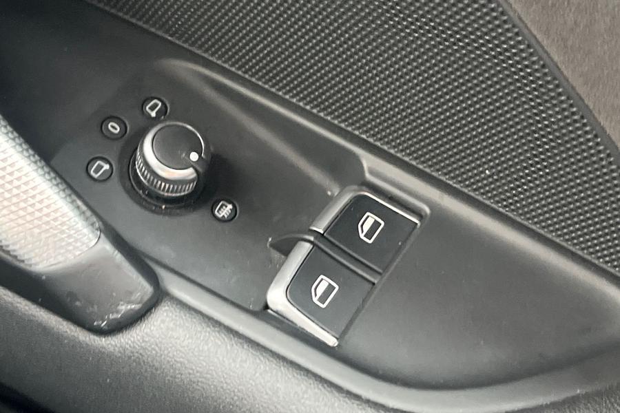 Audi TT Photo autoimg-a8db4c3168d946d9806b5f11138d2d6994e646f7.jpg