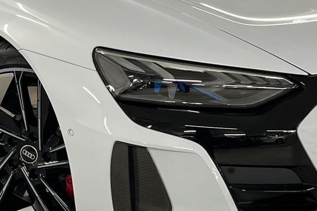 AUDI Rs E-Tron Gt Photo 19