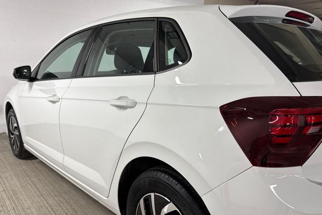 VOLKSWAGEN Polo Photo 26