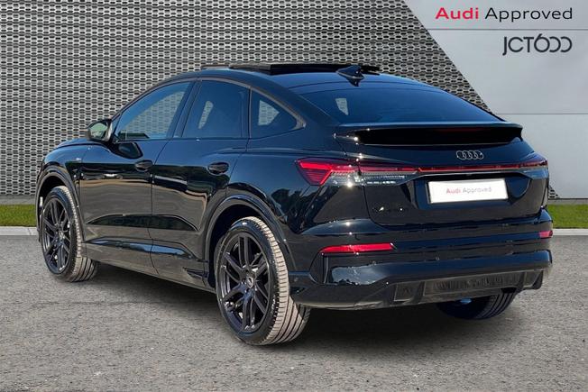 Audi Q4 e-tron Photo 3