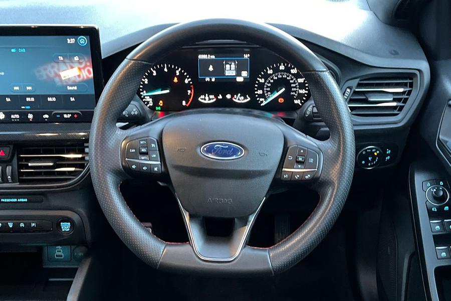 Ford FOCUS Photo autoimg-a8e03a0e764c6c9656c1173112b54ec67657f6eb.jpg