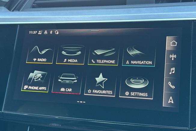 Audi e-tron Photo 50