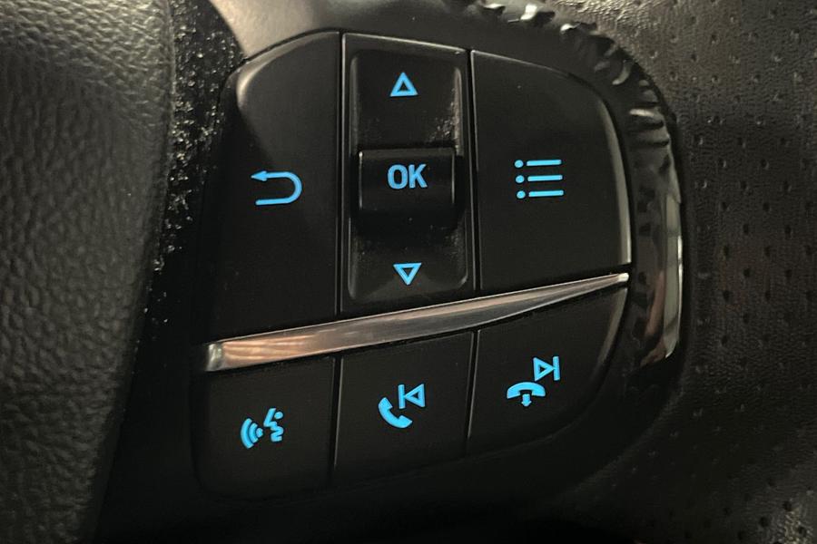 Ford KUGA Photo autoimg-a8e28d66159645113827a410dd06272f55c7e790.jpg