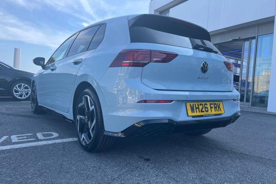 Volkswagen Golf Photo autoimg-a8e3ec208e04249a4f3a0270ccbd2737c23c2918.jpg