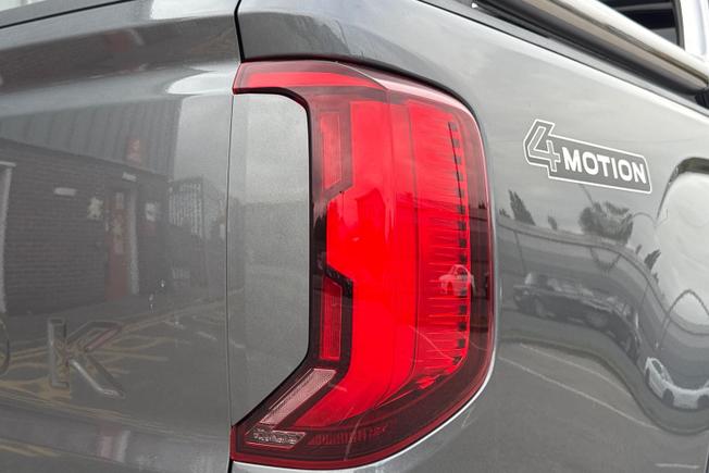VOLKSWAGEN Amarok Photo 18