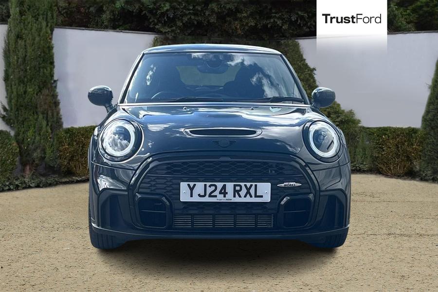 MINI Hatch Photo autoimg-a8e6f9d8af07051e364c3250ad313dbc9bef371d.jpg