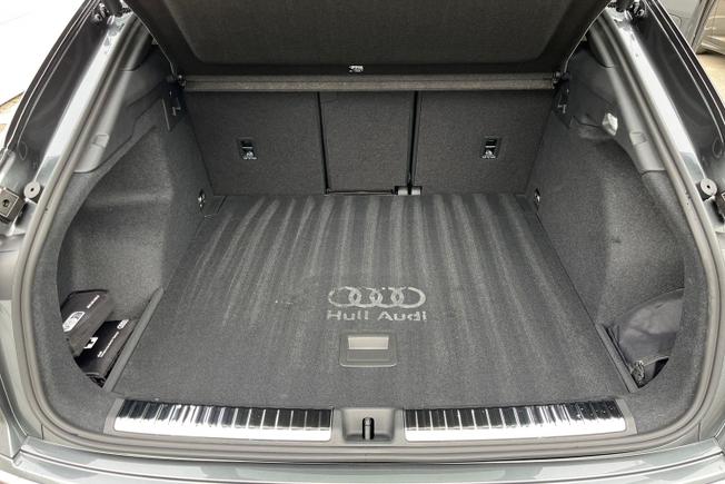 Audi Q3 Photo 12