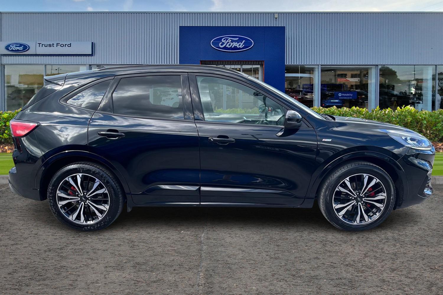 Ford KUGA Photo 2