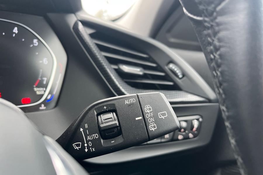 BMW 1 SERIES Photo autoimg-a8eef89503c95bd593d190ba8d348020840dfd26.jpg