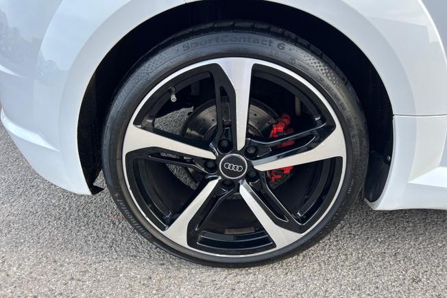 AUDI TT Photo 28
