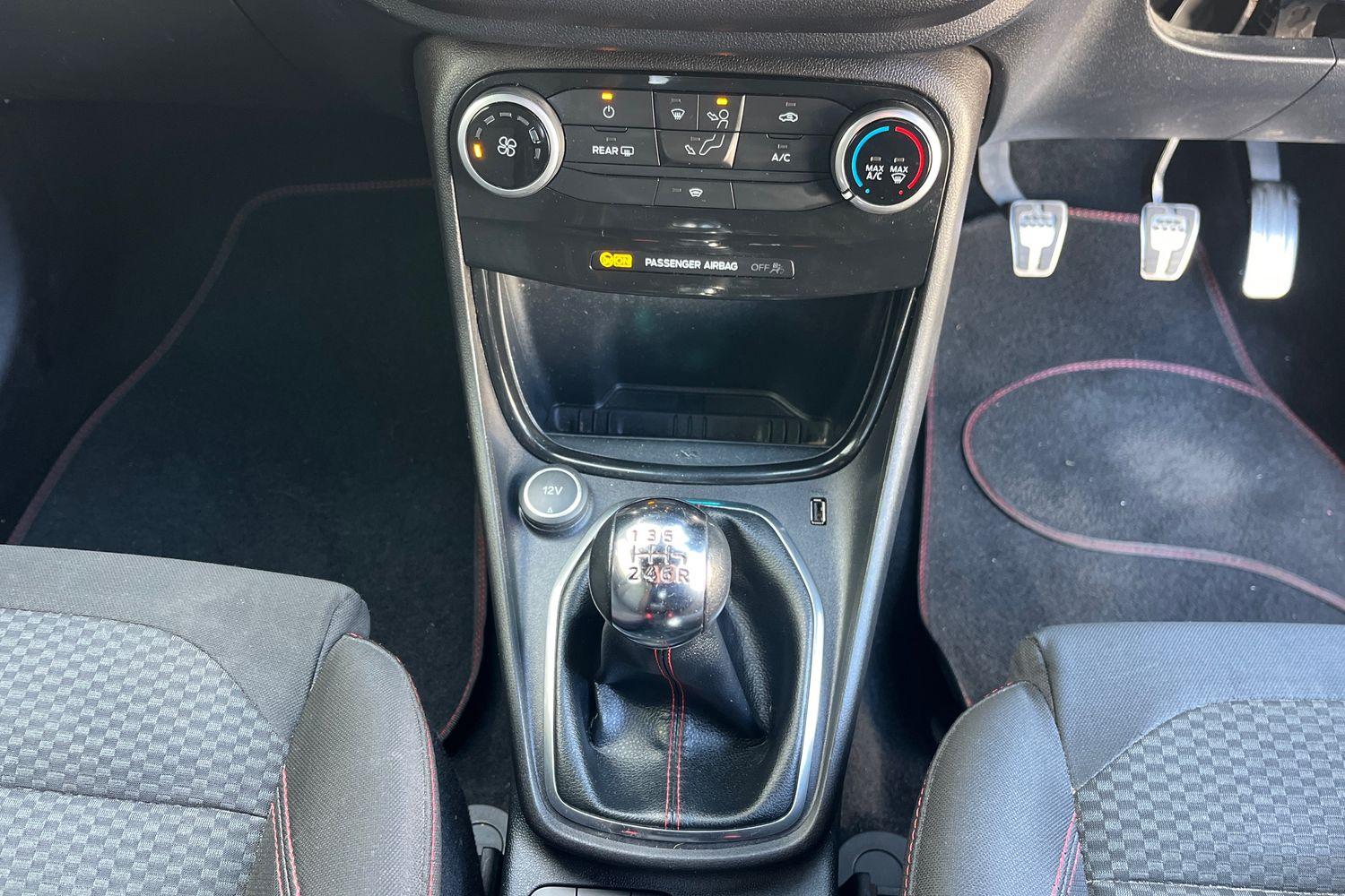 Ford Puma Photo 31