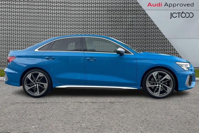 AUDI S3 Photo 4