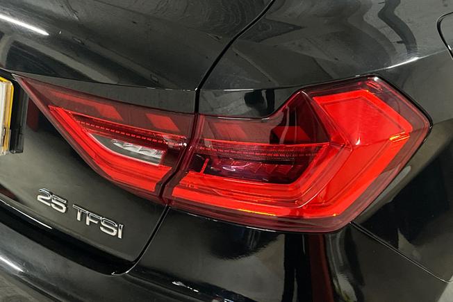 AUDI A1 Photo 18