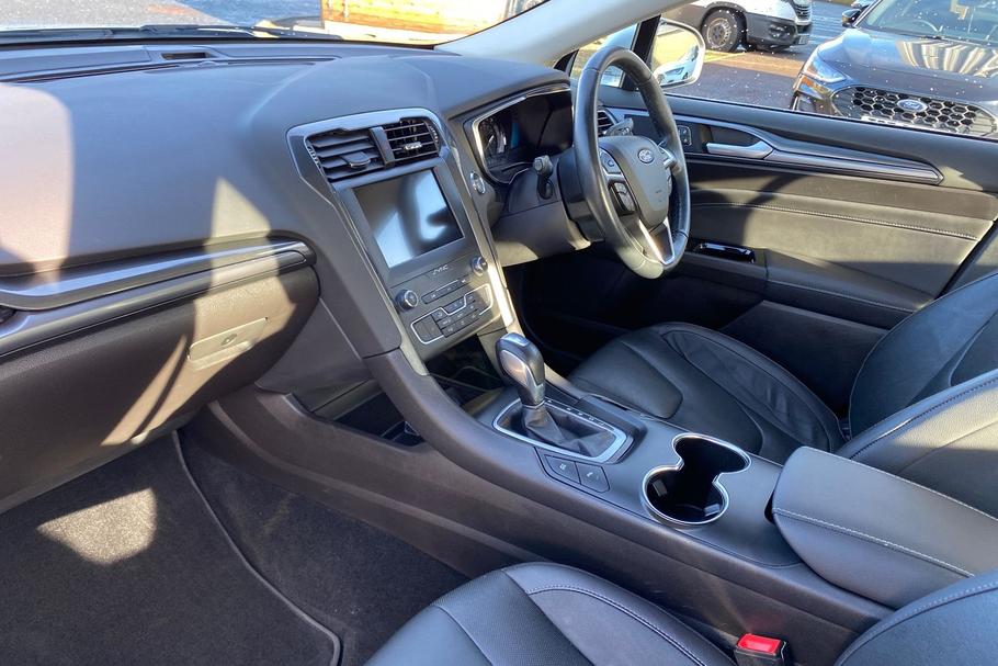 Used Ford MONDEO 18