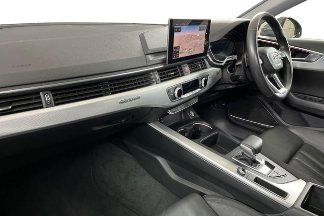 AUDI A4 Allroad Photo 2
