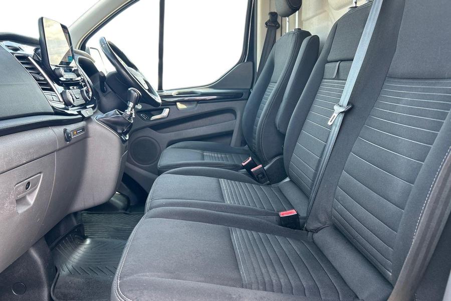 Ford TRANSIT CUSTOM Photo autoimg-a8ffa04fe796dfd2e6a63d62a994493b2fae647d.jpg