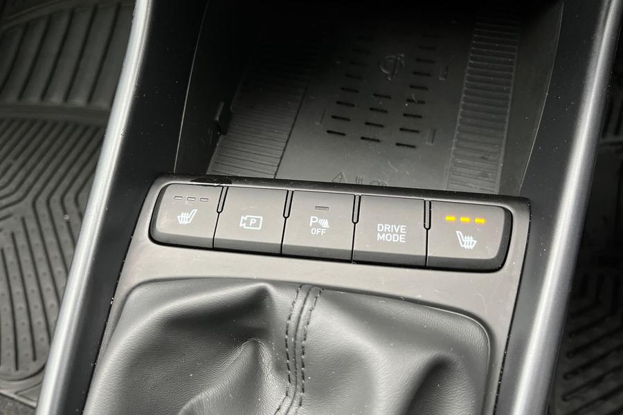 Hyundai BAYON Photo autoimg-a8ffc84f0d196c00779a2345e22227eeee6e16ed.jpg