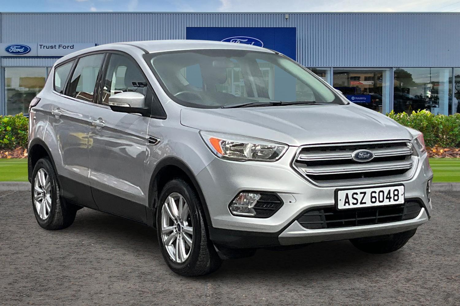 Ford KUGA Photo 0