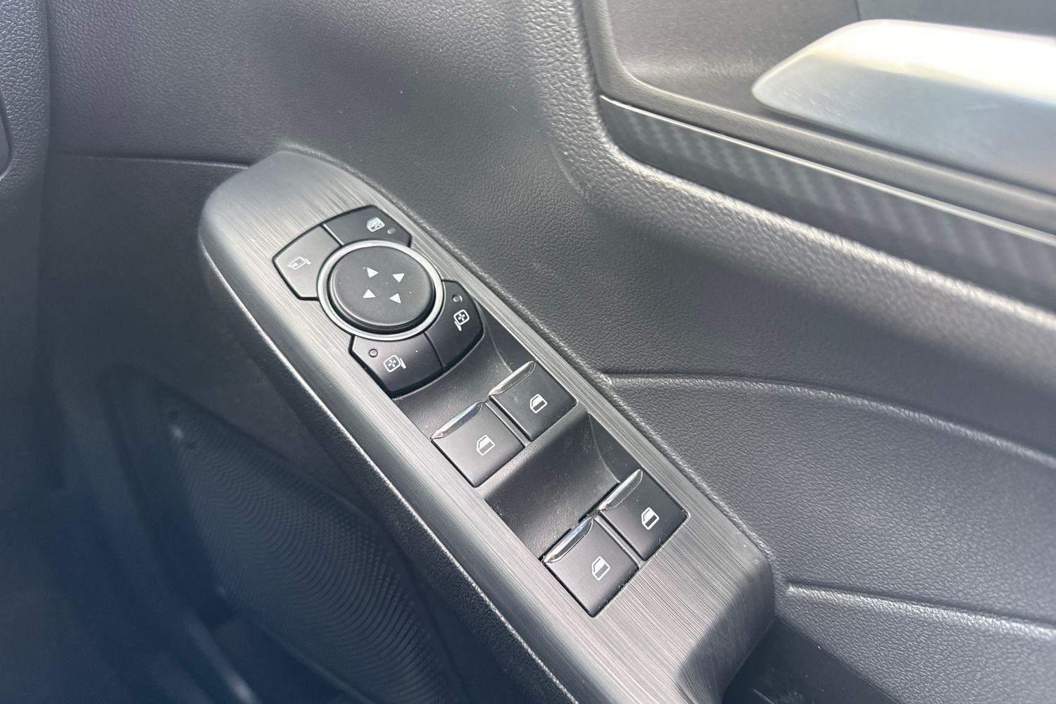 Ford KUGA Photo 15