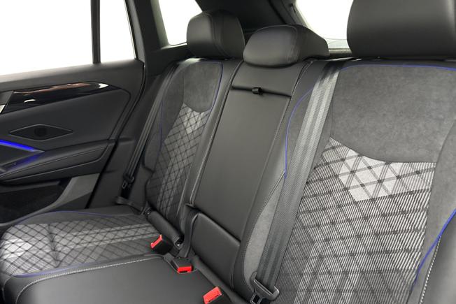 VOLKSWAGEN Tiguan Photo 9