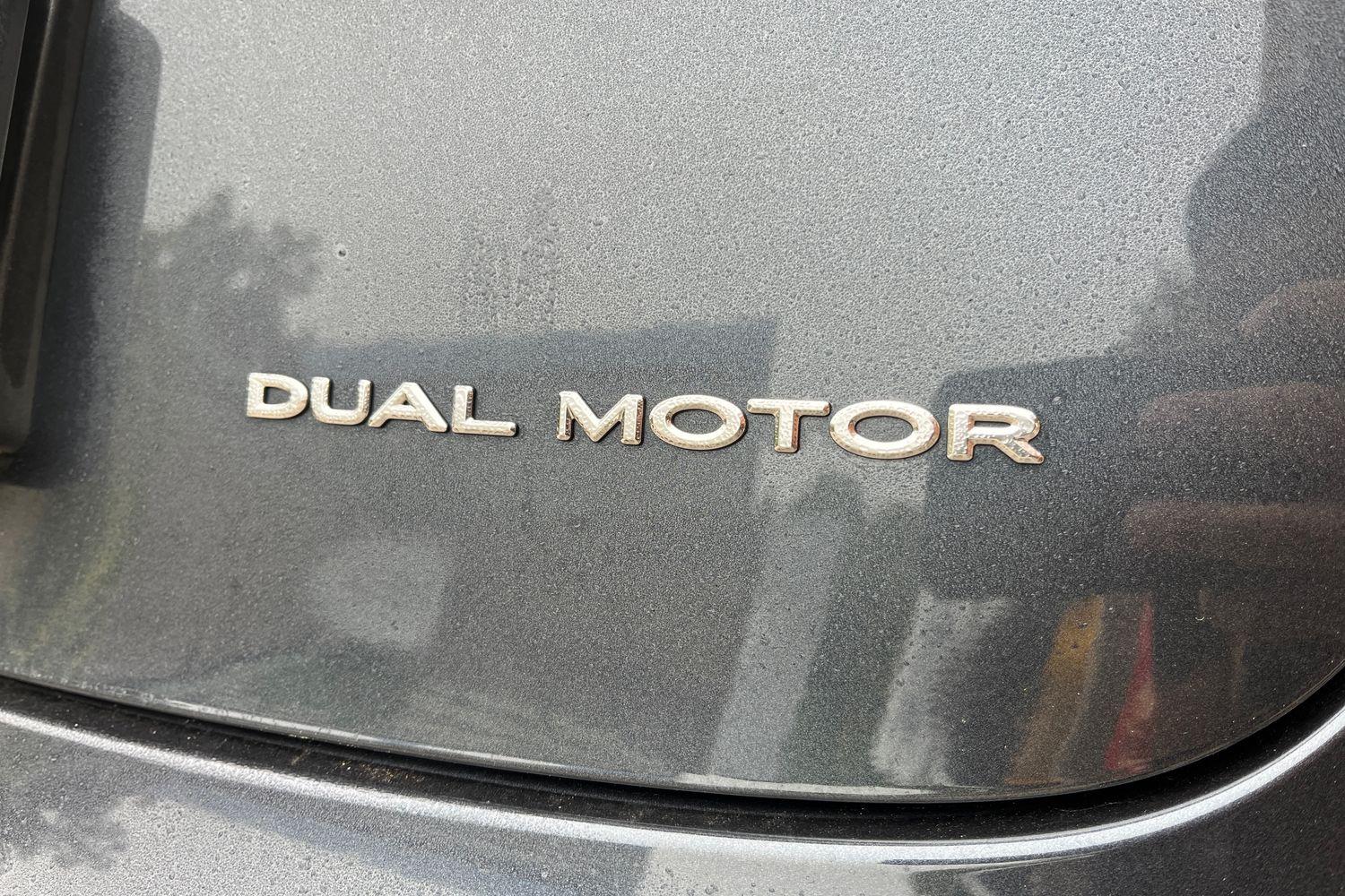 TESLA MODEL 3 Photo 39