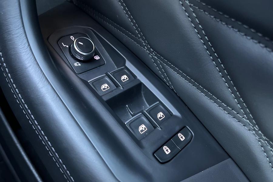 Volkswagen Touareg Photo autoimg-a90b56912f82cd005f0eabc50cb05efd6a3d1bad.jpg