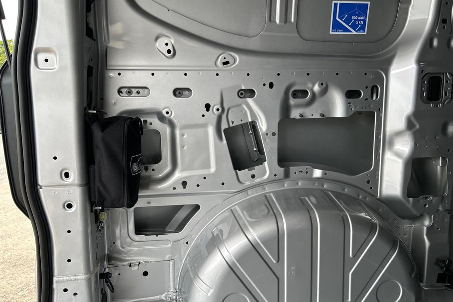 Used Ford TRANSIT CUSTOM WO25UZF 28