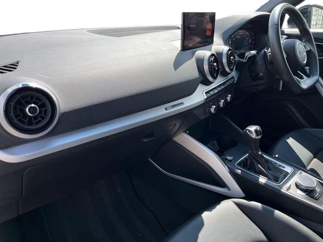 AUDI Q2 Photo 2
