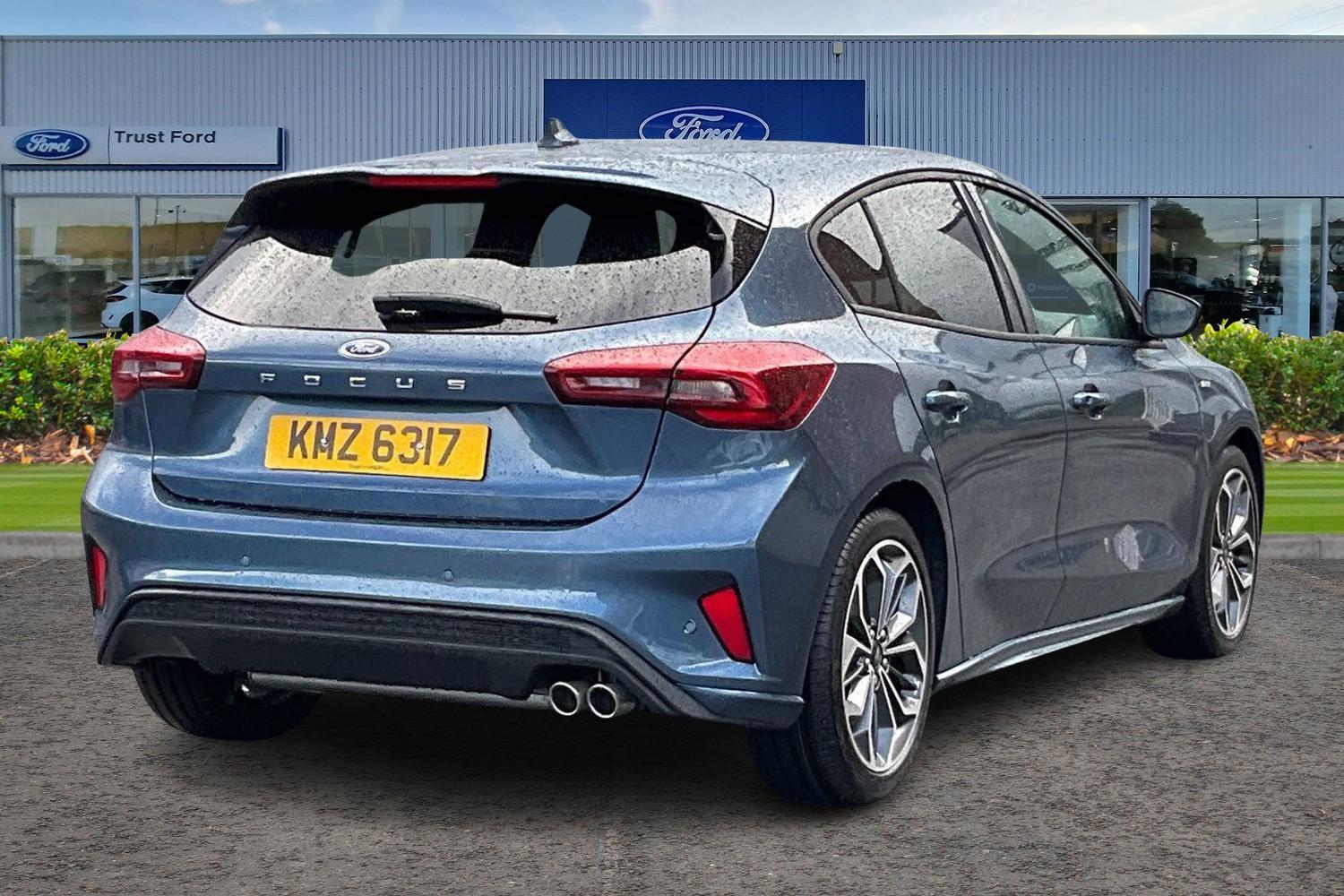 Ford FOCUS Photo 3