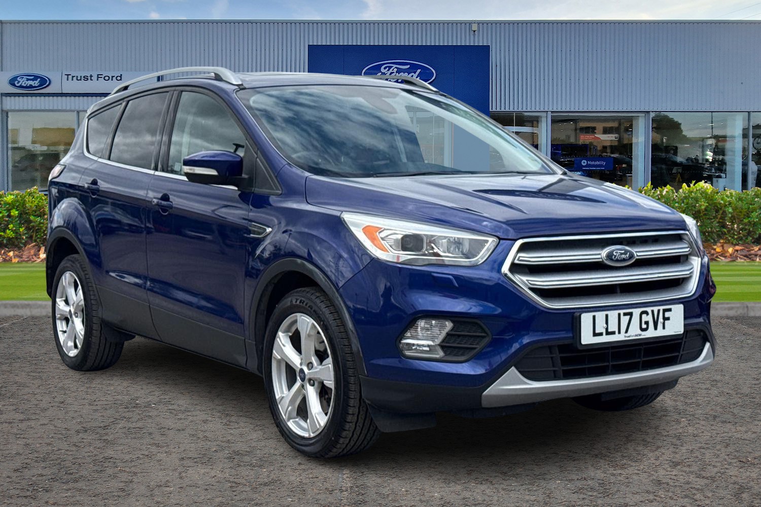 Ford KUGA Photo 0